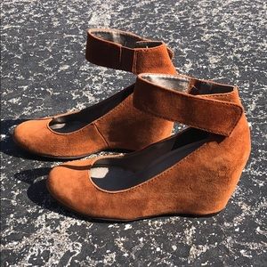 Like New Brown Suede Wedges